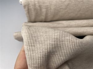 Bomuldsjersey - rillet, lækker og lys sand / nougat melange, kommer igen til april